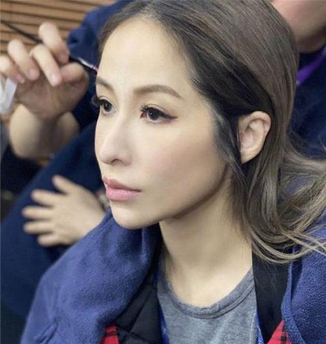 萧亚轩个人资料简介，黄皓哪里人(萧亚轩怎么认识黄皓的)