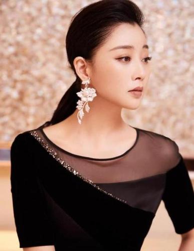 殷桃主演的电视剧，殷桃主演过的电(殷桃主演过的电视剧和电影)