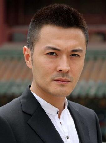 演员于小伟，于小伟一家四口(于小伟合作的女演员)