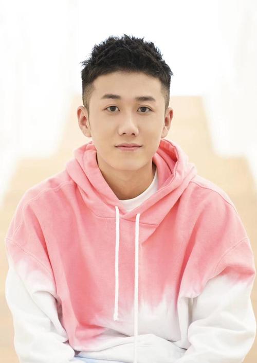 演员姜冠南，张嘉译力捧姜冠南(演员姜冠南的个人资料)