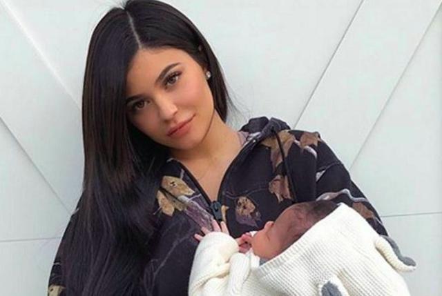 凯莉-詹娜的彩妆叫什么(凯莉詹娜口红) 凯莉-詹娜的彩妆叫什么(凯莉詹娜口红)