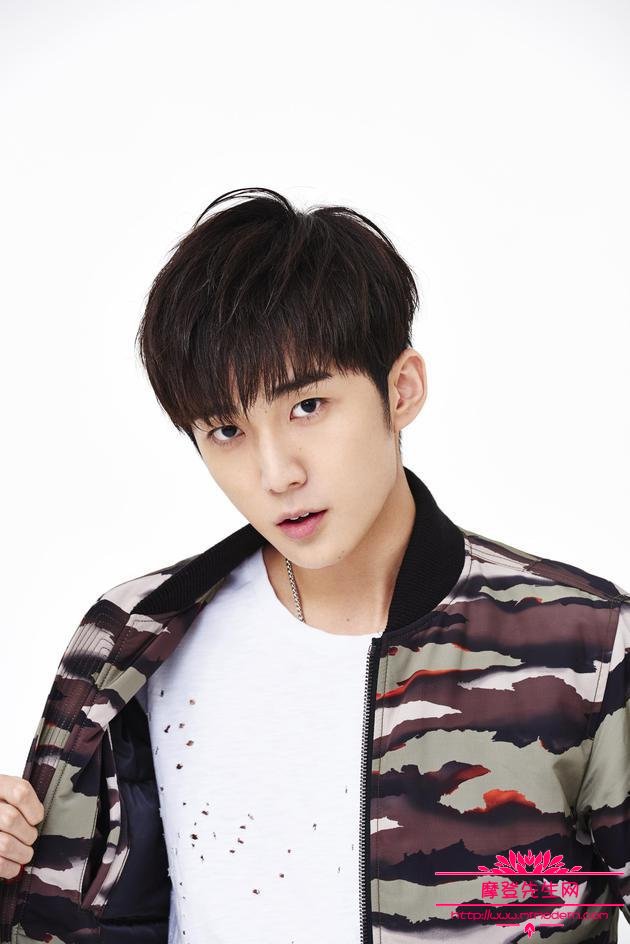 郭子凡女朋友罗奕微博承认恋情