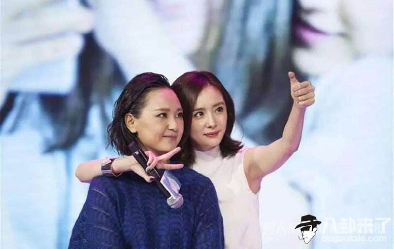 周笔畅的胸是多大罩杯的?周笔畅和杨幂是C(周笔畅抹胸) 周笔畅的胸是多大罩杯的?周笔畅和杨幂是C(周笔畅抹胸)