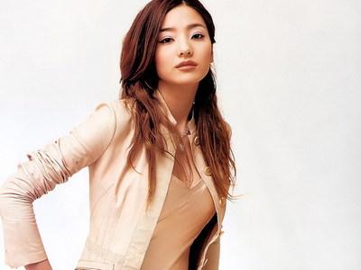 宋允儿图片，林允儿身高(林允儿体重身高)