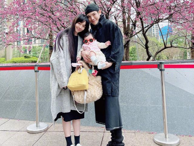 向佐八卦,向佑(向佐的家世向佑)