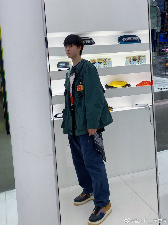 黄誉博长大后的帅气照片(黄誉博的身高) 黄誉博长大后的帅气照片(黄誉博的身高)