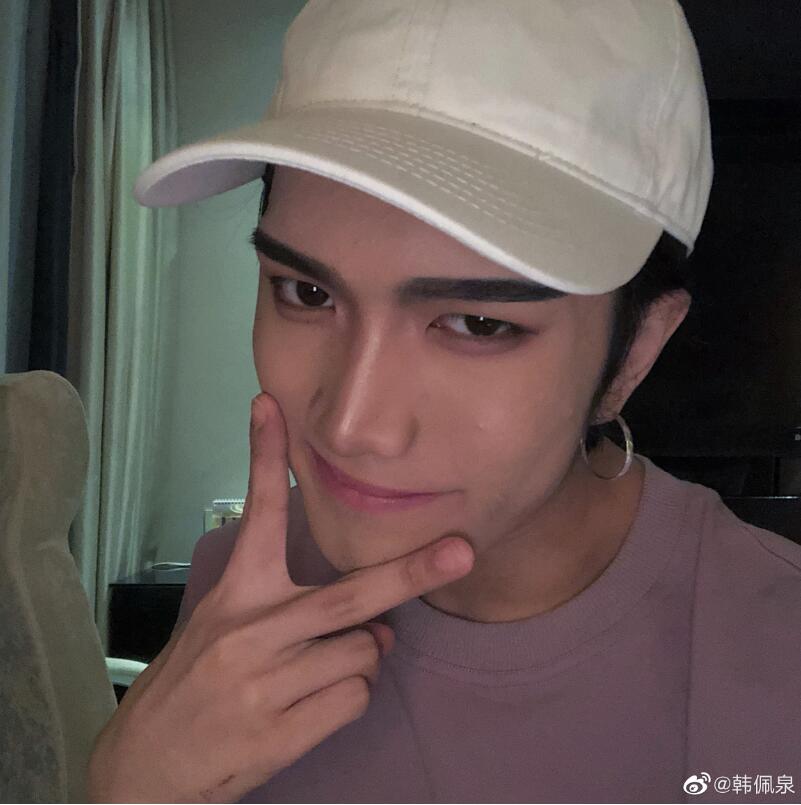 韩佩泉被谁威胁？他和辛巴是什么关系？