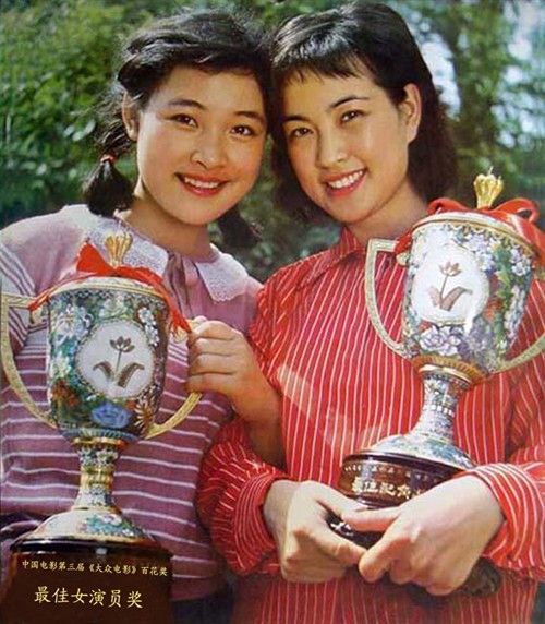 陈冲年轻时候的照片图(演员陈冲年轻时照片) 陈冲年轻时候的照片图(演员陈冲年轻时照片)