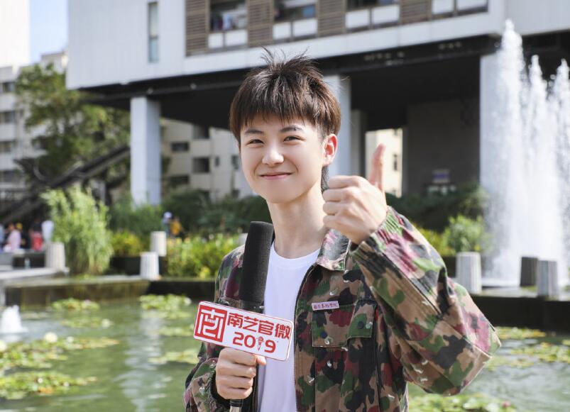 黄誉博长大后的帅气照片(黄誉博的身高) 黄誉博长大后的帅气照片(黄誉博的身高)