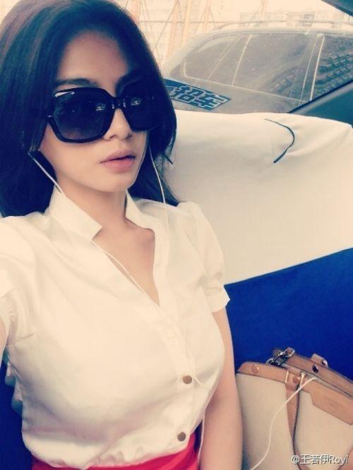 郝劭文现状如何？郝劭文小时候和长大后发差