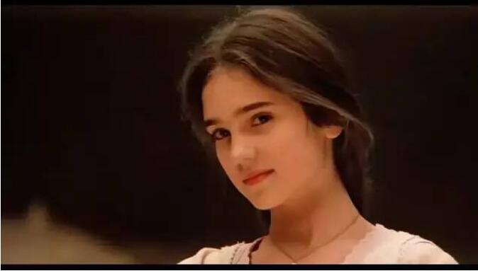 詹妮弗·康纳利是拉丁裔吗(詹尼佛·康纳利女儿)