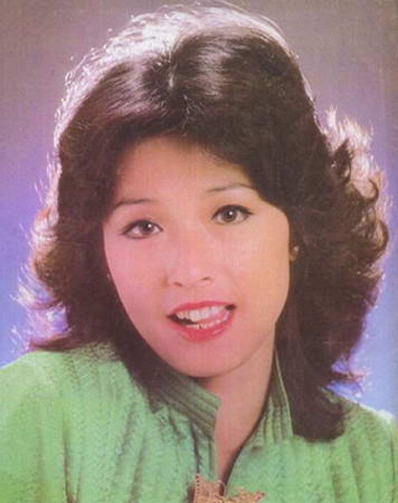 黄淑仪年轻时候的照片(黄淑仪近照)