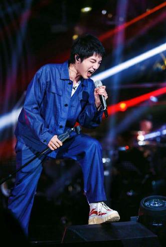 丁太升有实力吗有什么音乐作品？吴青峰怼丁(丁太升评价吴青峰)