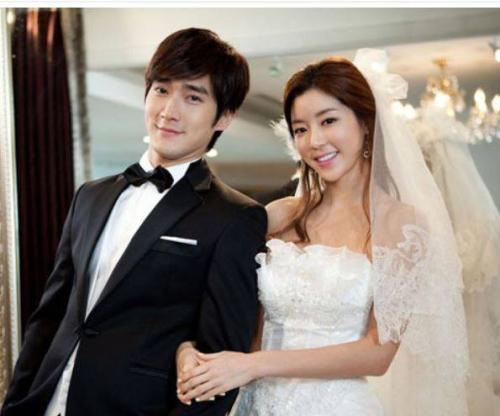 允浩女友,金秀贤前女友(金秀贤有女朋友了吗)