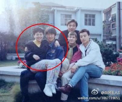 王琳和周杰是同学吗？王琳的胸大性感照片