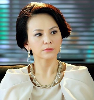 王琳和周杰是同学吗?王琳的胸大性感照片