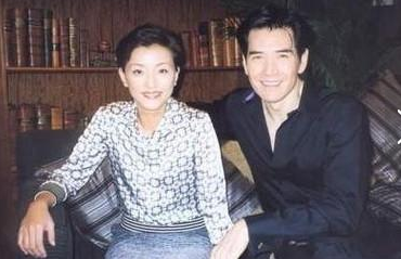 周润发和费翔身高对比图(费翔和郑少秋身高对比)