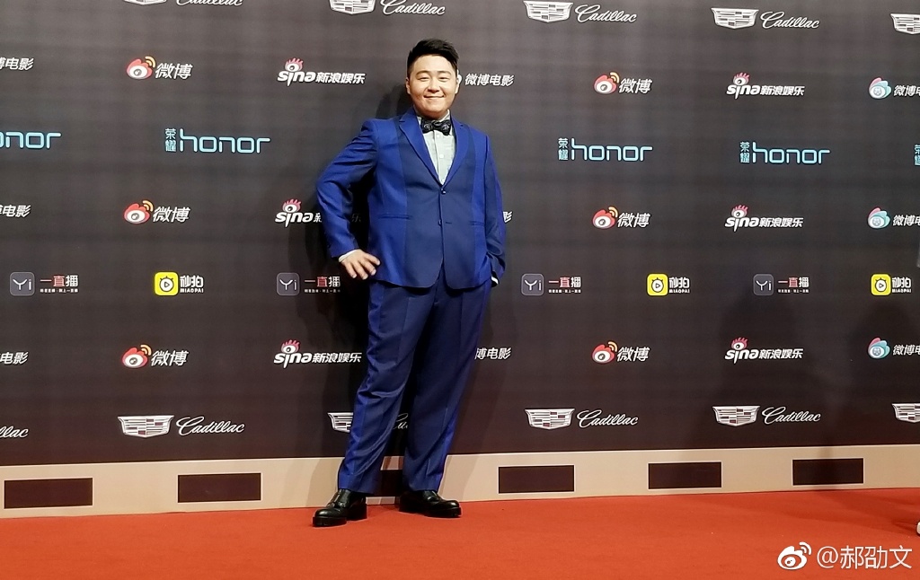 郝劭文现状如何？郝劭文小时候和长大后发差