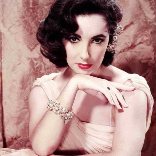 凯丽布鲁克,丽芙泰勒(凯莉勒布洛克) 凯丽布鲁克,丽芙泰勒(凯莉勒布洛克)