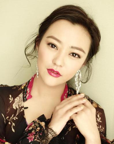 郝蕾简介，郝蕾年轻时是真的漂亮(演员郝蕾年轻时候照片)