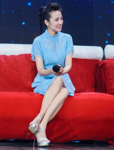 管彤照片，管彤年轻时照片(管彤和她老公的照片)