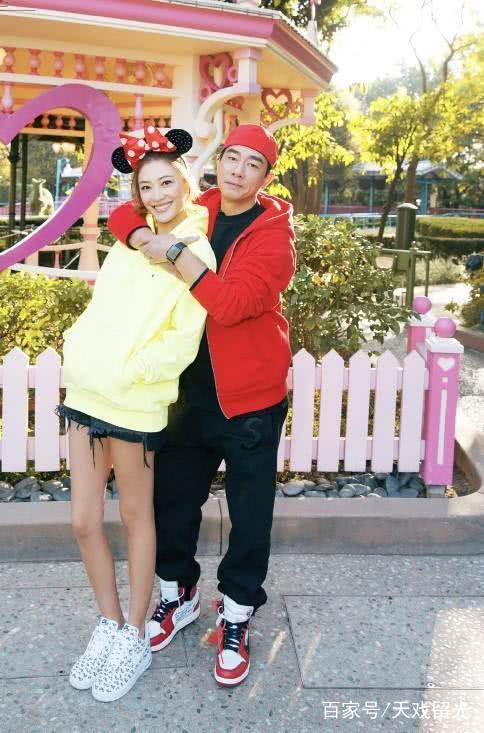 陈小春的老婆是谁,陈小春和妻子(陈小春的媳妇是谁) 陈小春的老婆是谁,陈小春和妻子(陈小春的媳妇是谁)