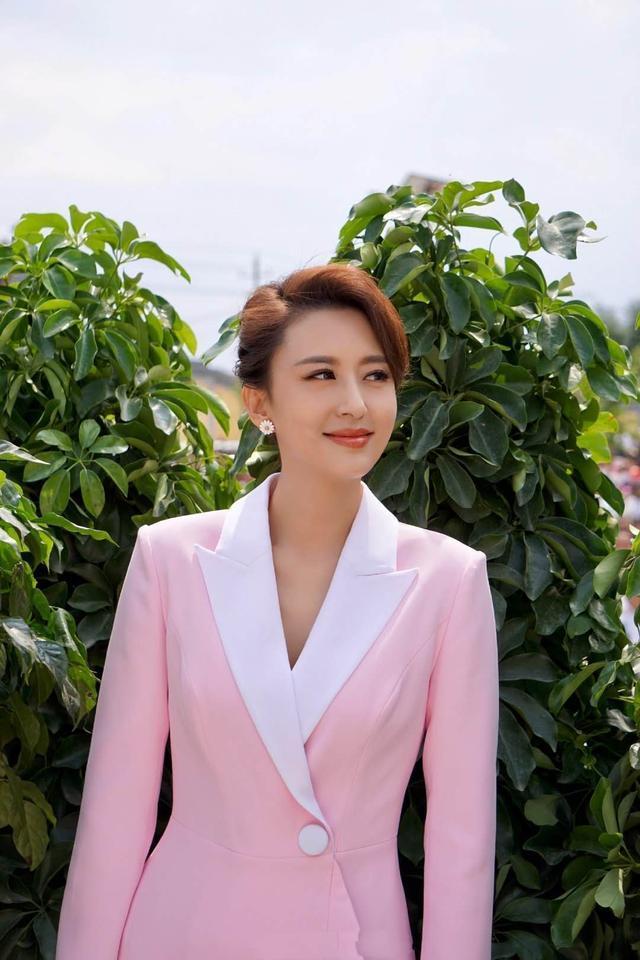 张蕾简历个人资料，张蕾最近主持什(央视张蕾简历张蕾)