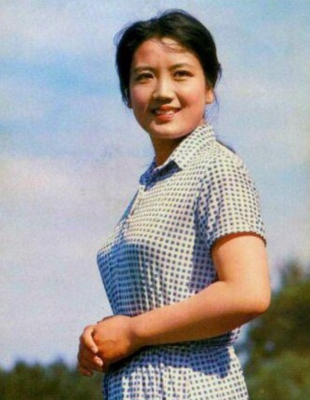 演员李秀明,女演员李秀明照片(演员李秀明个人简历) 演员李秀明,女演员李秀明照片(演员李秀明个人简历)