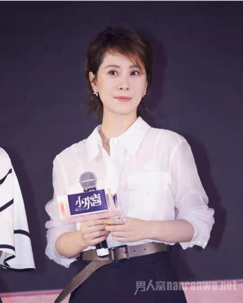 海清回应演员宣言，海清在颁奖典礼(海清 女演员宣言)