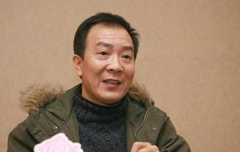 袁茵与戴志诚现状如何？戴志诚抢了侯耀文老