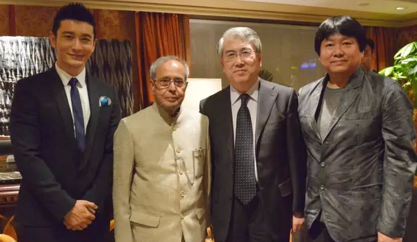 黄晓明儿子叫小海绵的原因揭秘(黄晓明家的小海绵长什么样子)