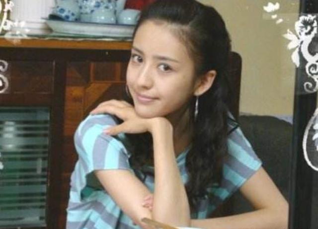 佟丽娅照片,刘诗诗工作室微博 佟丽娅照片,刘诗诗工作室微博