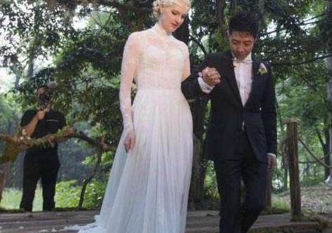 撒贝宁现任女友,撒贝宁(查一下撒贝宁的女友都是谁)