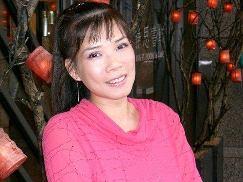 韩宝仪近况,韩宝仪一家三口人的照(韩宝仪老公资料照片) 韩宝仪近况,韩宝仪一家三口人的照(韩宝仪老公资料照片)