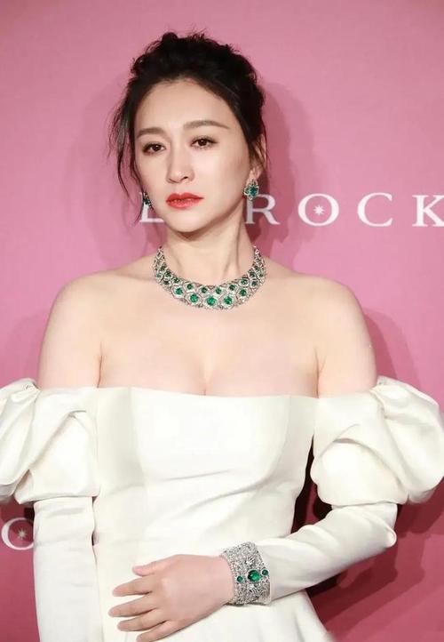 网红小冉个人资料，冉小冉资料(小冉网红是谁)