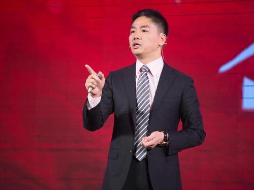 刘强东简历个人资料,马云一家四口(刘强东一家介绍)