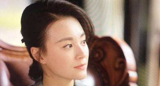 红蔷薇里霜菊是好人吗?霜菊喜欢的人是谁 红蔷薇里霜菊是好人吗?霜菊喜欢的人是谁