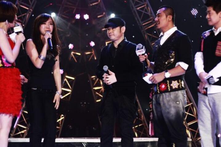 云朵为什么不嫁刀郎(刀郎与云朵结过婚吗) 云朵为什么不嫁刀郎(刀郎与云朵结过婚吗)