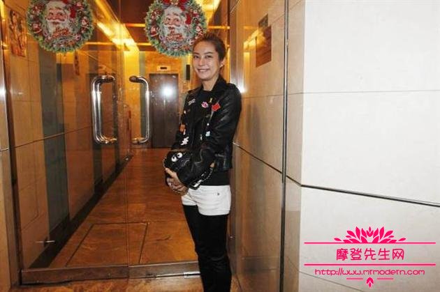 何猷君现在的女友是谁?何猷君为何机场遭冷(何猷君机场受到不公正待遇事件) 何猷君现在的女友是谁?何猷君为何机场遭冷(何猷君机场受到不公正待遇事件)