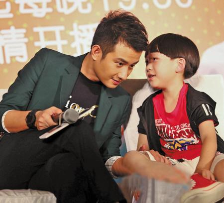 小爸爸演员,小小爸爸演员表全部介(小小爸爸的演员)