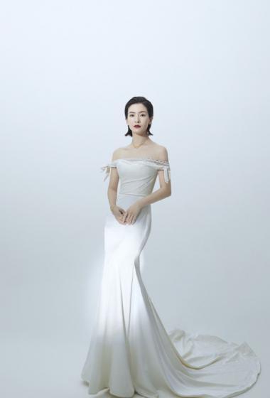 李晟图片,李现老婆婚纱照(李现结婚照片)