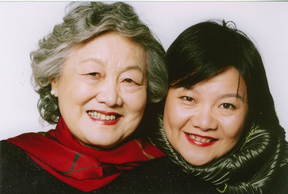 洪晃为什么这么丑？洪晃离婚后现在的老公是(洪晃的婚姻)