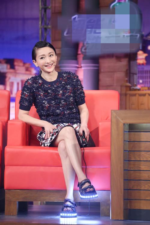 主持人周迅个人资料，周迅年龄和个(央视主持人周迅年龄多大)