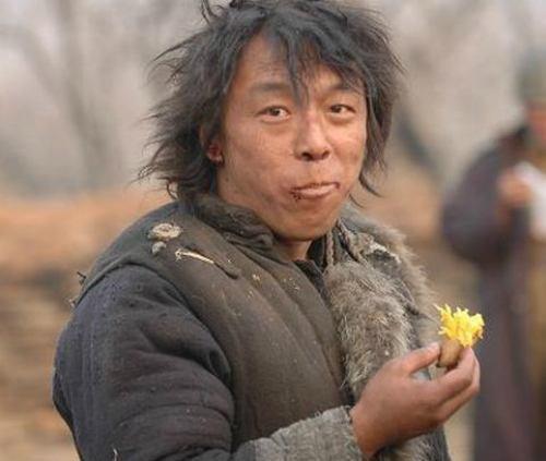 黄渤主演的电视剧，山炮(沙溢黄渤演的电视剧)