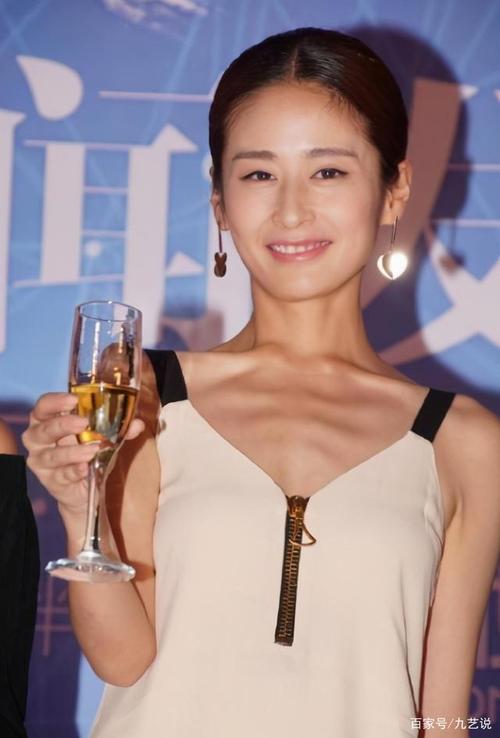 最瘦的女明星，瘦到脱相的明星(娱乐圈最瘦女明星)