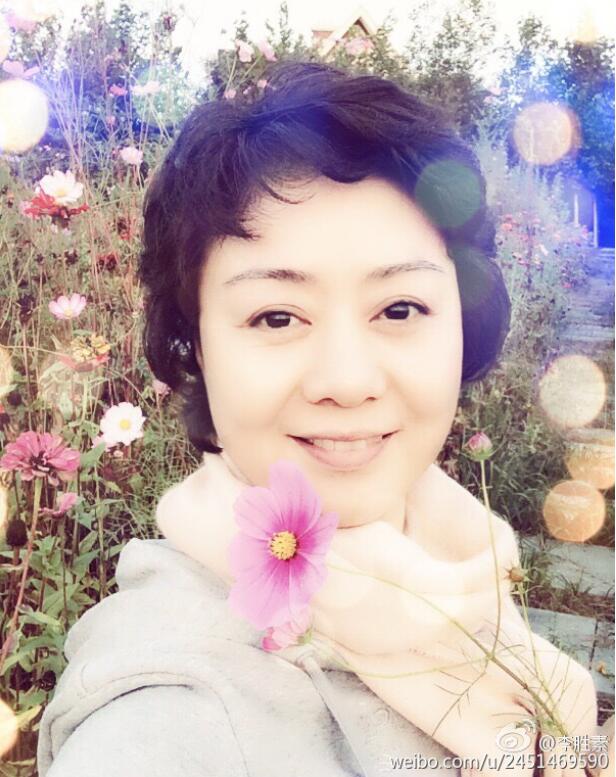 李胜素为什么不出场不怎么露面了 李胜素为什么不出场不怎么露面了