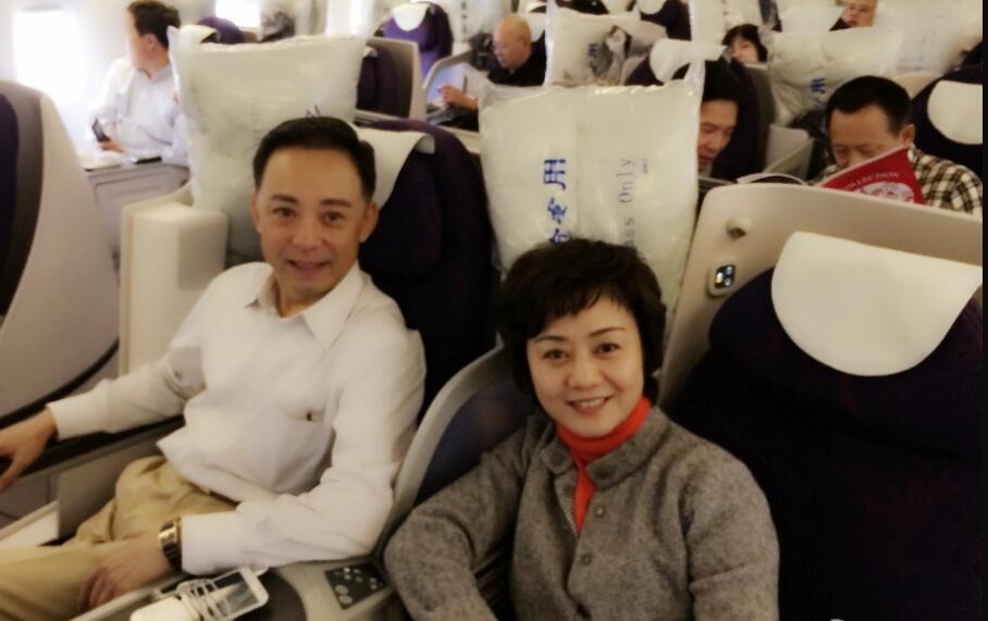 李胜素为什么不出场不怎么露面了