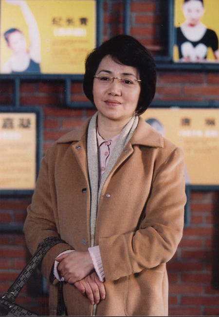 李野萍和李幼斌什么关系长得有点像(李幼斌真实性格) 李野萍和李幼斌什么关系长得有点像(李幼斌真实性格)