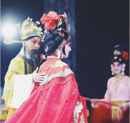 李胜素为什么不出场不怎么露面了 李胜素为什么不出场不怎么露面了