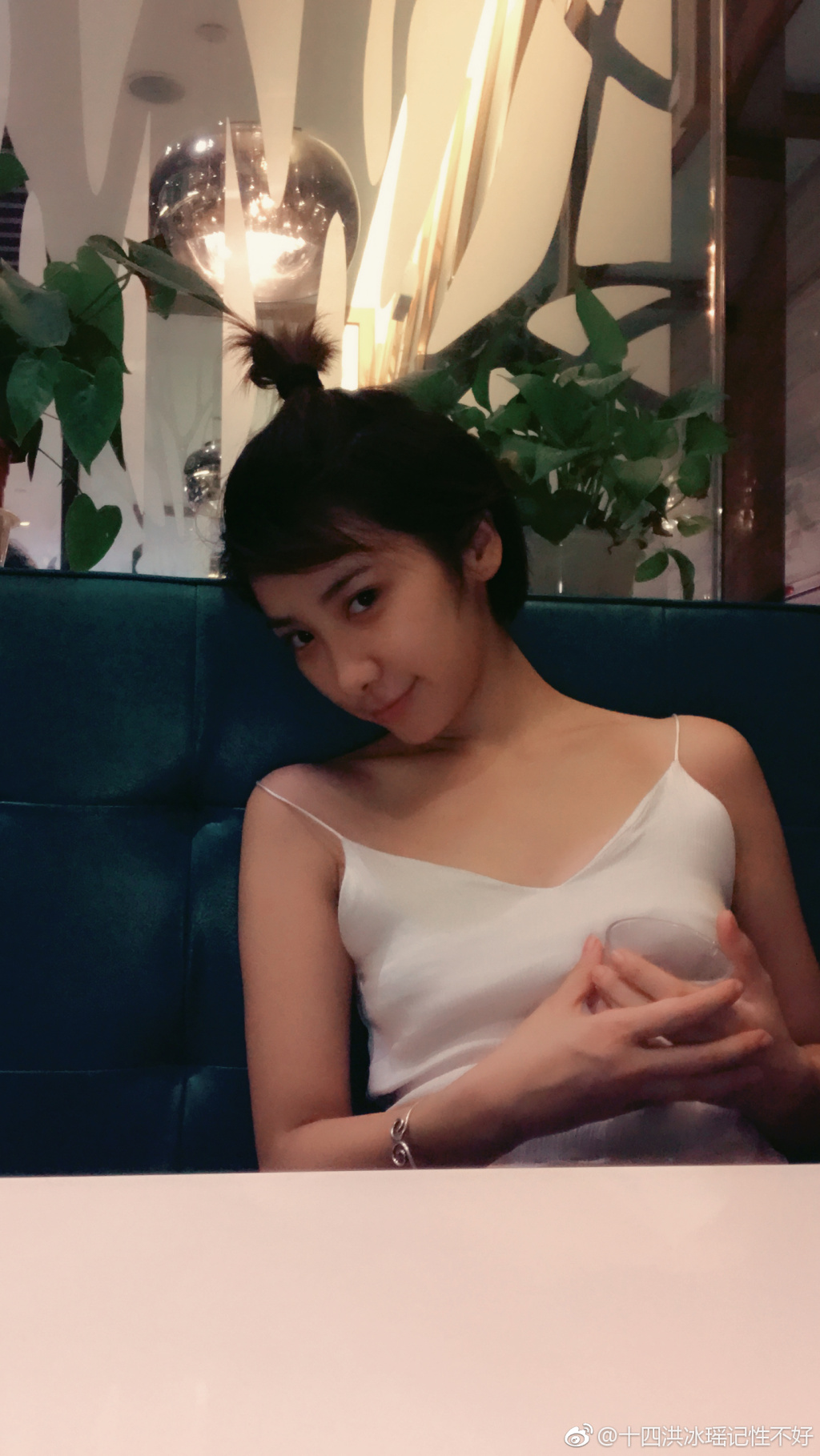 洪冰瑶微博全裸事件回顾